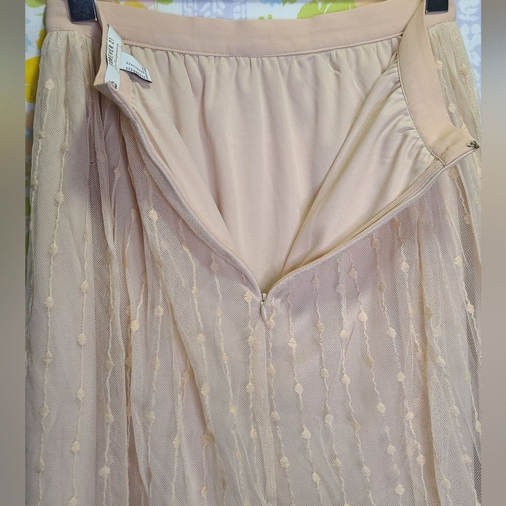Lace midi skirt soft pink lace - Picture 6 of 7